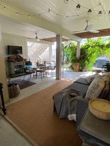 246 Debbie Lane, San Leon, TX 77539