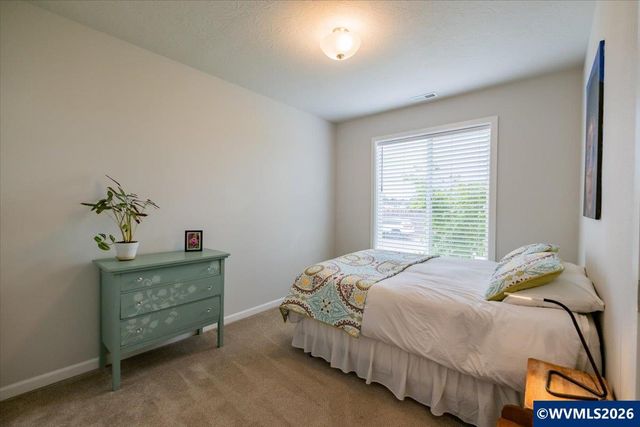6222 NE Meander St, Albany, OR 97321