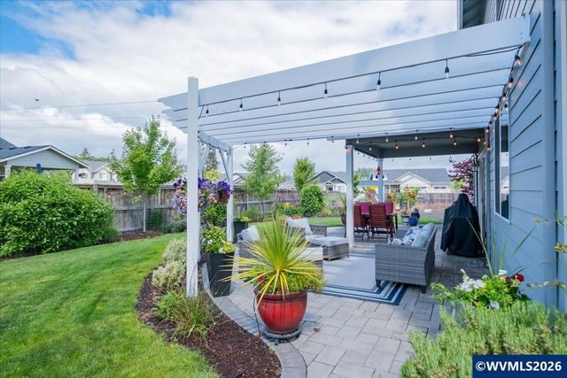 6222 NE Meander St, Albany, OR 97321