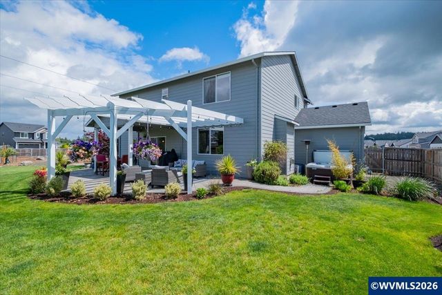6222 NE Meander St, Albany, OR 97321