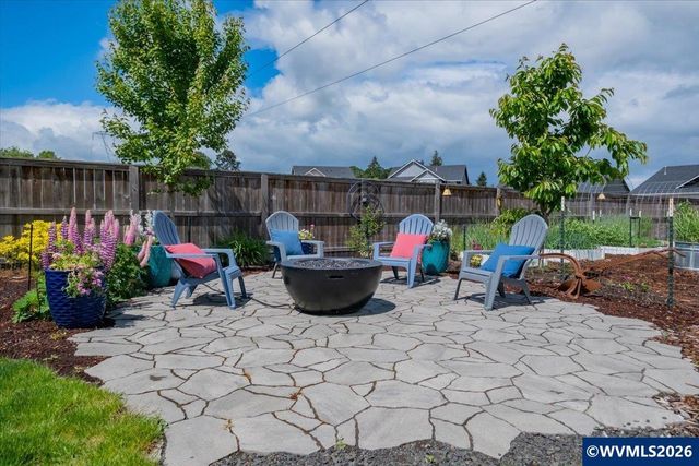 6222 NE Meander St, Albany, OR 97321