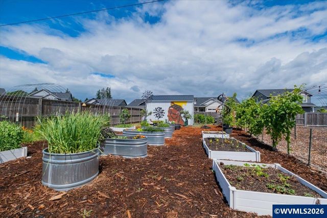 6222 NE Meander St, Albany, OR 97321
