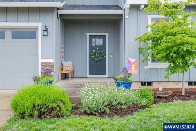 6222 NE Meander St, Albany, OR 97321