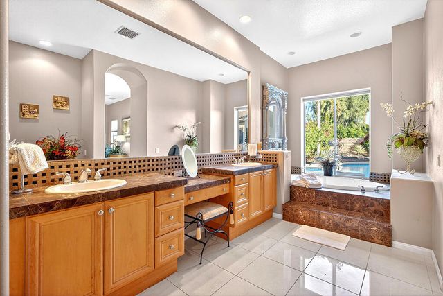 74 Rocio Court, Palm Desert, CA 92260