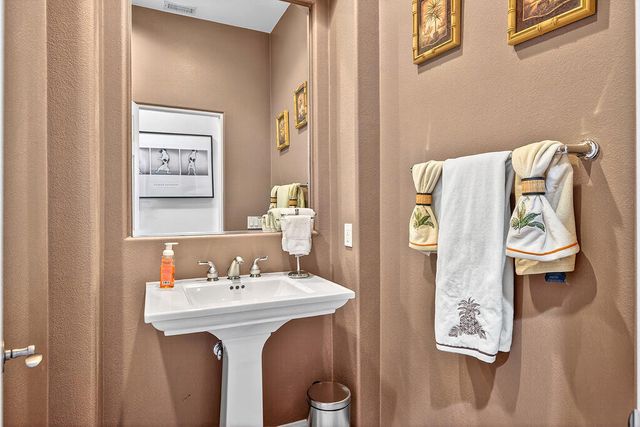 74 Rocio Court, Palm Desert, CA 92260