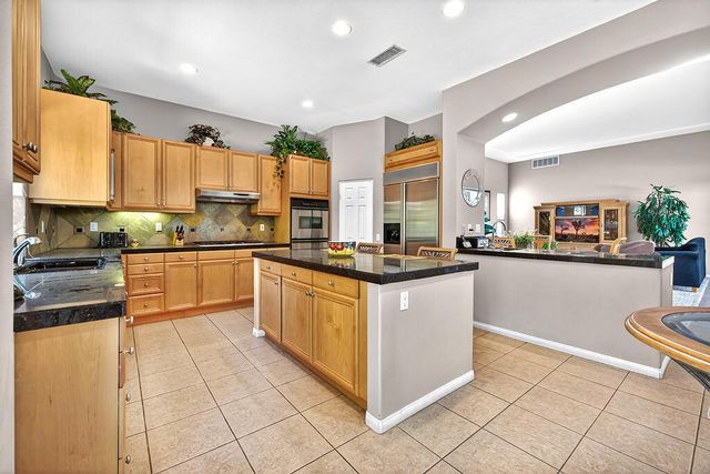 74 Rocio Court, Palm Desert, CA 92260