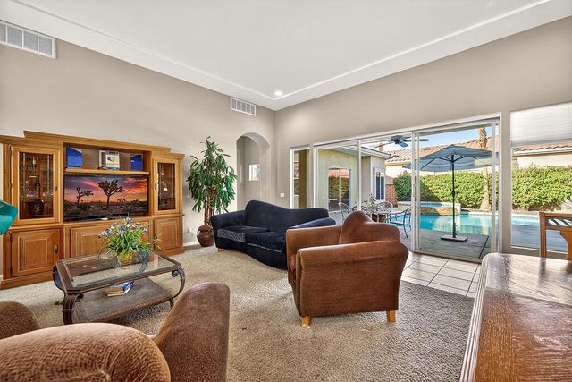 74 Rocio Court, Palm Desert, CA 92260