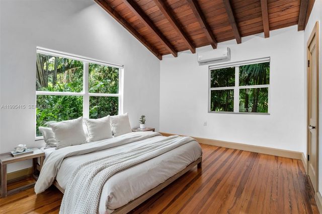 5812 Alton Road, Miami Beach, FL 33140