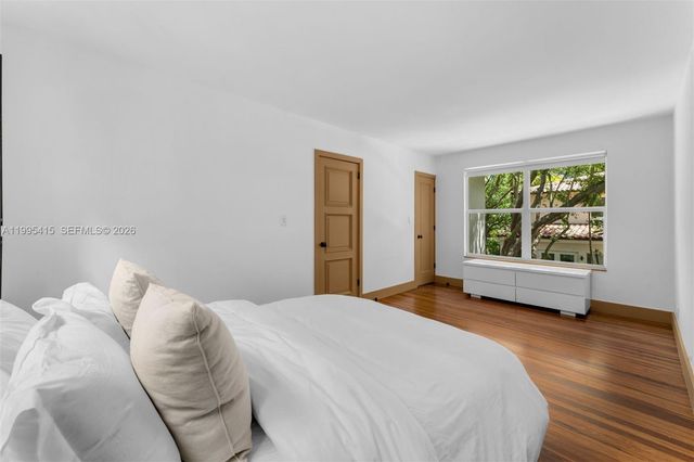 5812 Alton Road, Miami Beach, FL 33140