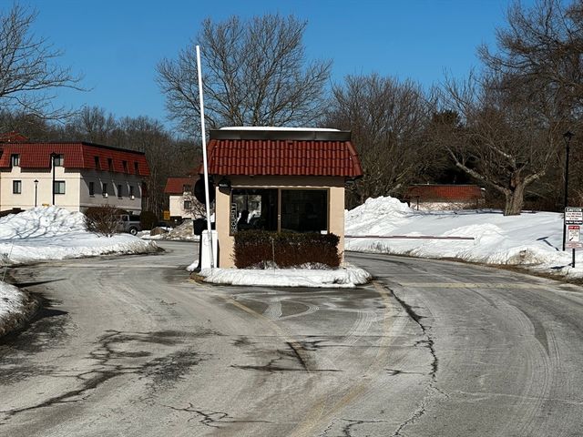 685 Oak St 13-9, Brockton, MA 02301