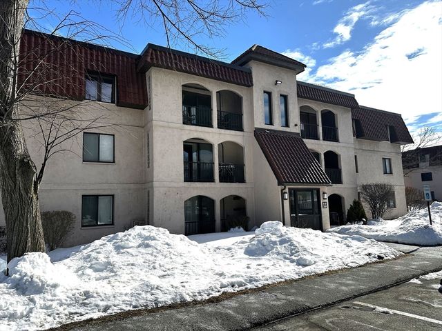 685 Oak St 13-9, Brockton, MA 02301