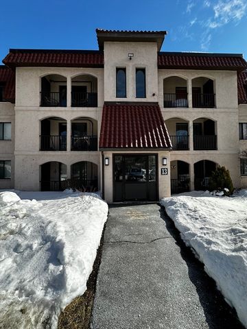 685 Oak St 13-9, Brockton, MA 02301