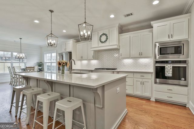 153 N Cove Drive, Newnan, GA 30263