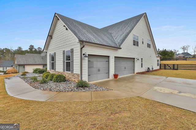 153 N Cove Drive, Newnan, GA 30263
