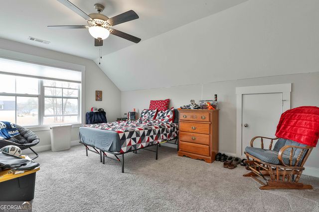 153 N Cove Drive, Newnan, GA 30263