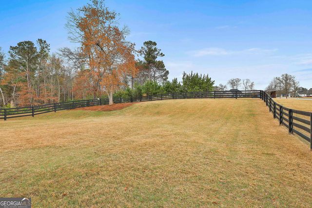 153 N Cove Drive, Newnan, GA 30263