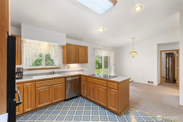 10615 135th Avenue NW, Gig Harbor, WA 98329