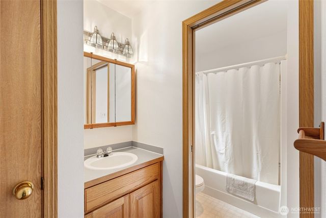 10615 135th Avenue NW, Gig Harbor, WA 98329