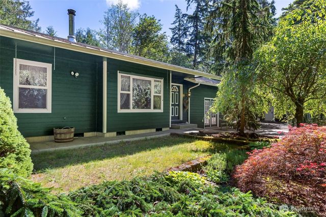 10615 135th Avenue NW, Gig Harbor, WA 98329