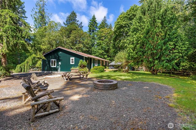 10615 135th Avenue NW, Gig Harbor, WA 98329