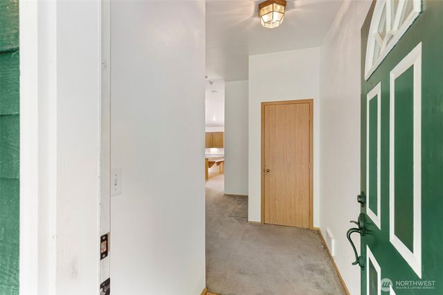 10615 135th Avenue NW, Gig Harbor, WA 98329