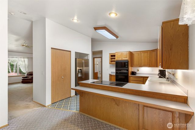 10615 135th Avenue NW, Gig Harbor, WA 98329
