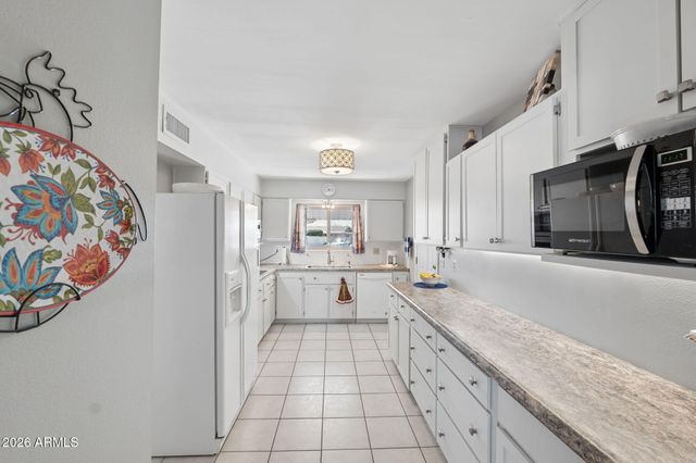 10032 W TARRYTOWN Avenue, Sun City, AZ 85351