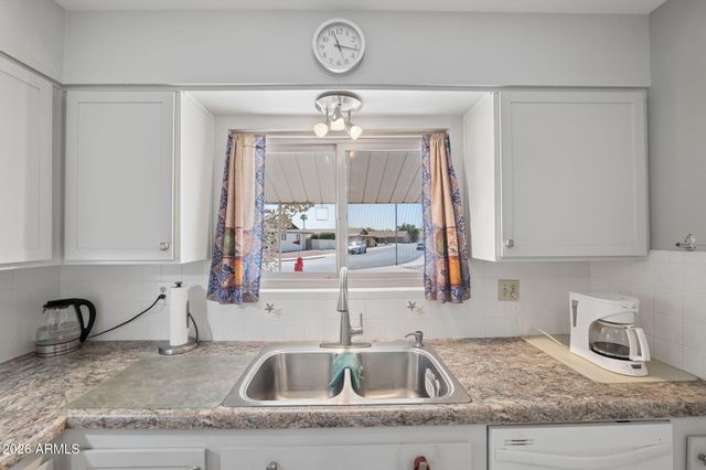 10032 W TARRYTOWN Avenue, Sun City, AZ 85351