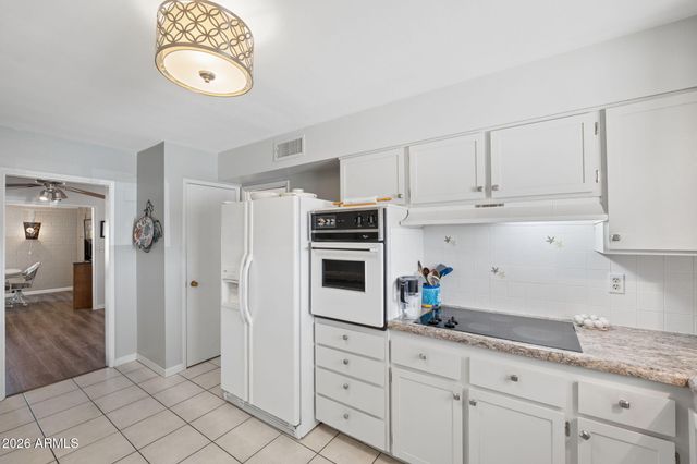 10032 W TARRYTOWN Avenue, Sun City, AZ 85351