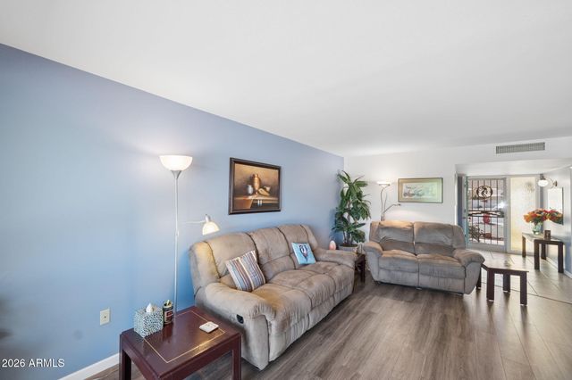 10032 W TARRYTOWN Avenue, Sun City, AZ 85351