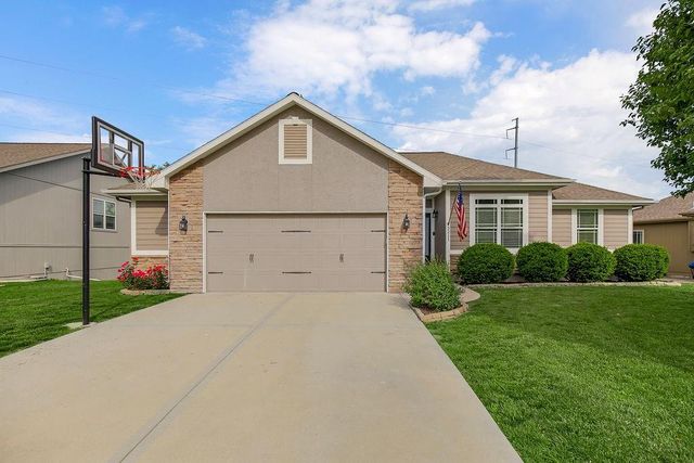 3211 N 123RD Terrace, Kansas City, KS 66109