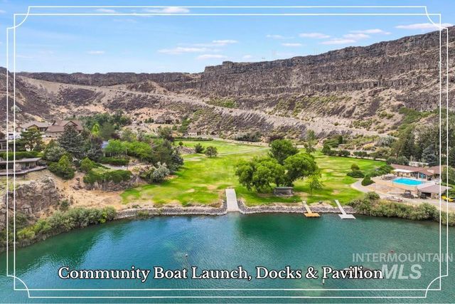 726 Falls View Dr, Twin Falls, ID 83301