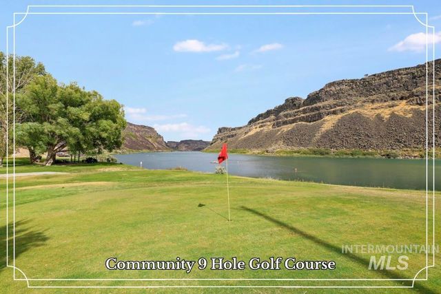 726 Falls View Dr, Twin Falls, ID 83301
