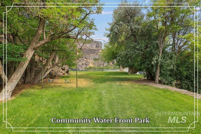 726 Falls View Dr, Twin Falls, ID 83301