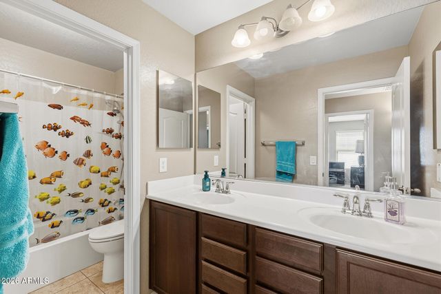 9887 W HARMONY Lane, Peoria, AZ 85382