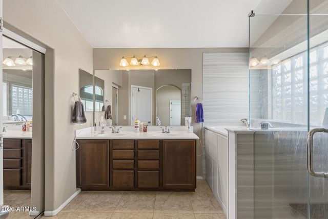9887 W HARMONY Lane, Peoria, AZ 85382
