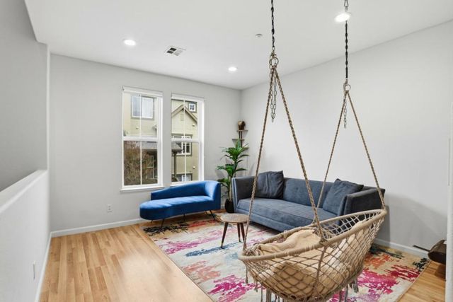 70 Towne Circle, Mountain View, CA 94040