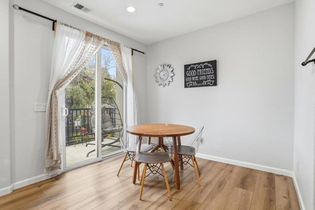 70 Towne Circle, Mountain View, CA 94040