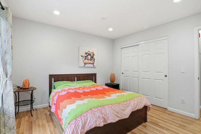 70 Towne Circle, Mountain View, CA 94040