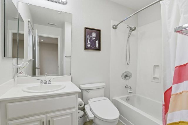 70 Towne Circle, Mountain View, CA 94040