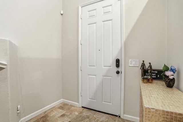 70 Towne Circle, Mountain View, CA 94040