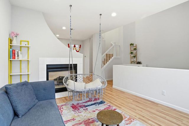 70 Towne Circle, Mountain View, CA 94040