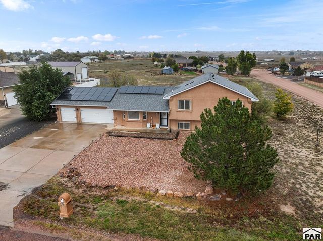 1145 W Bella Casa Dr, Pueblo West, CO 81007