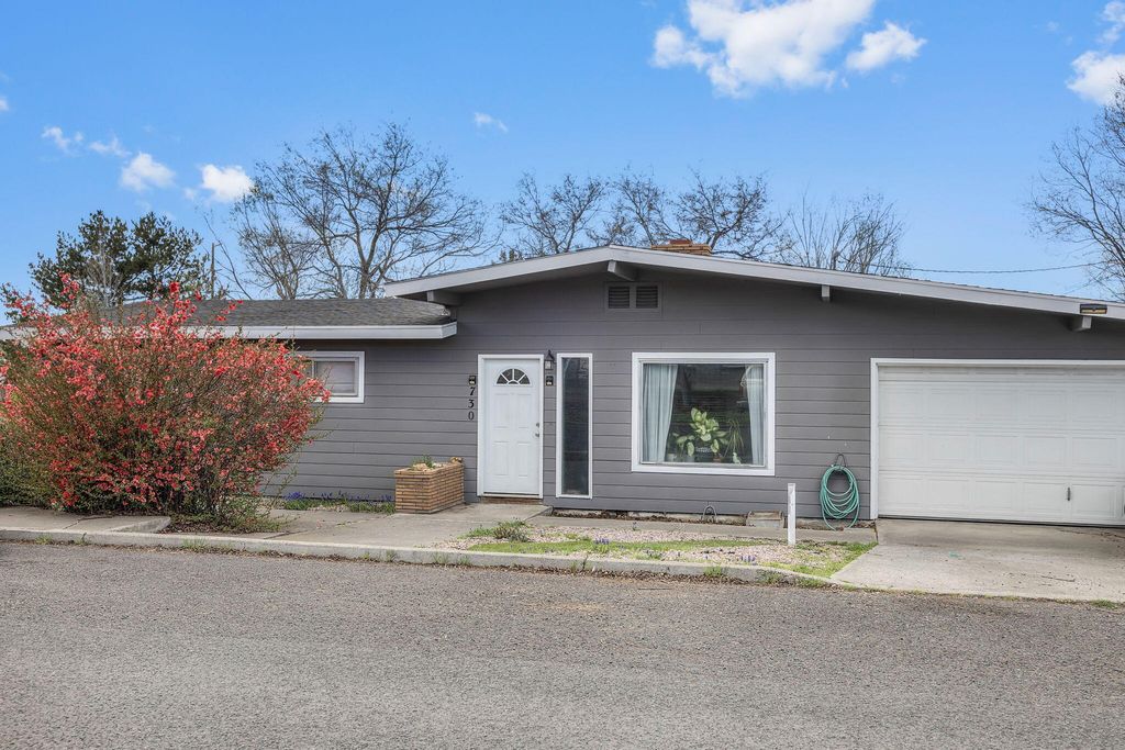 730 SE Turner Street, Madras, OR 97741