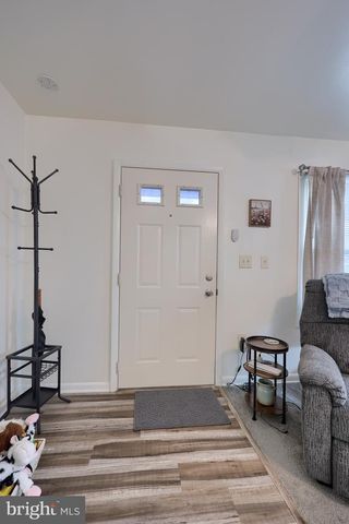 1004 SCENERY DR, Harrisburg, PA 17109