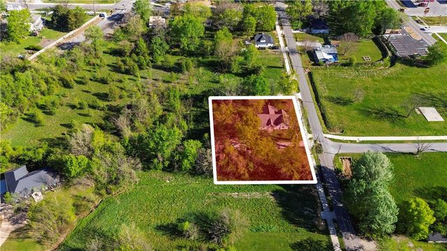 515 2nd Avenue, Gravette, AR 72736