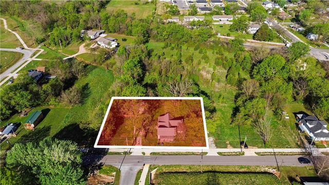 515 2nd Avenue, Gravette, AR 72736
