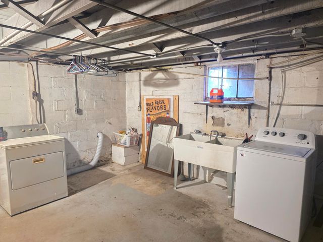 6665 Old Porter Road, Portage, IN 46368