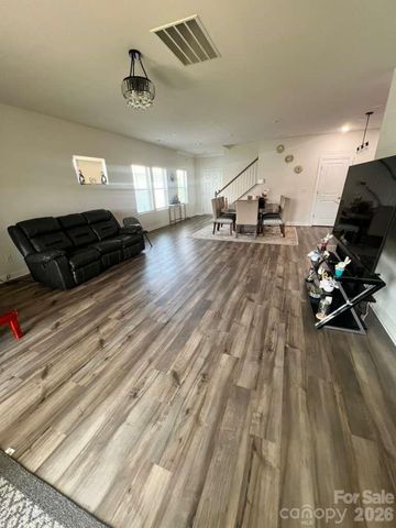 11908 Redleaf Drive, Charlotte, NC 28215