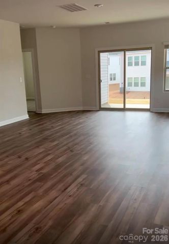 11908 Redleaf Drive, Charlotte, NC 28215